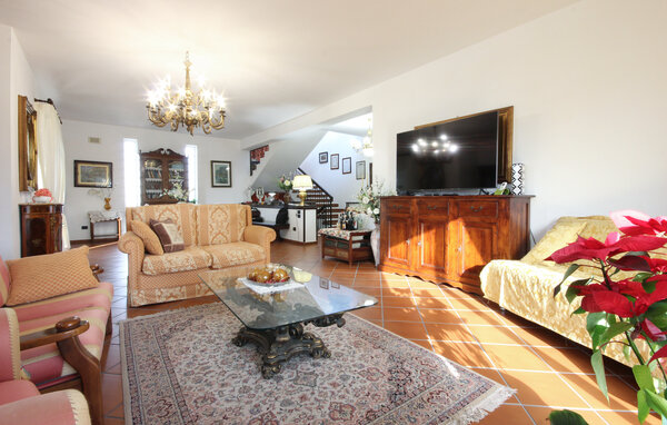 Feriehus - Pozzuoli , Italia - IKS003 302