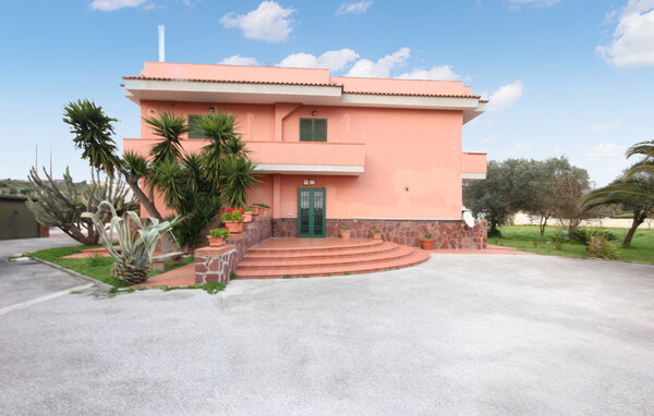 Feriehus - Pozzuoli , Italia - IKS003 81