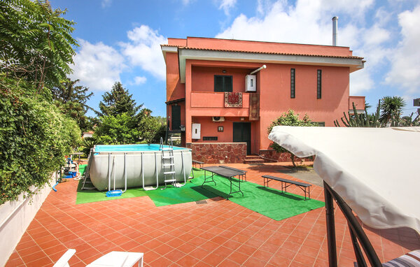 Holiday Home - Pozzuoli , Italy - IKS003 1