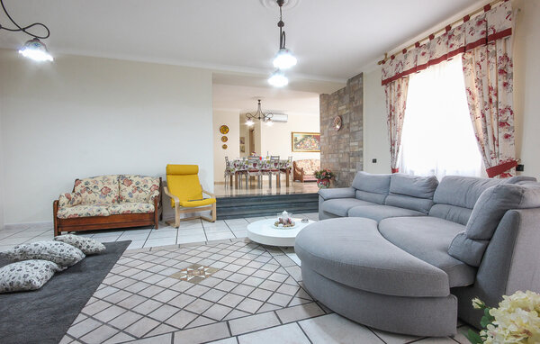 Apartament - Angri , Wlochy - IKS013 1