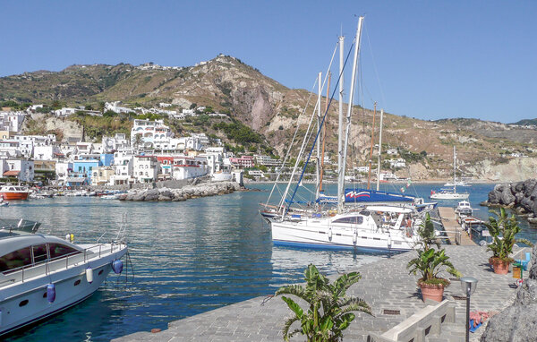 Feriehus - Ischia , Italia - IKS021 902