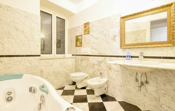 Apartamento - Genova , Italia - ILG043 702