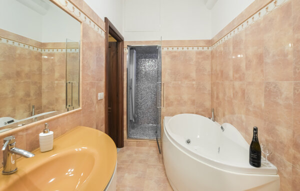 Apartamento - Genova , Italia - ILG073 701