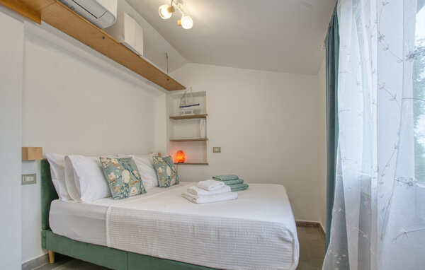 Holiday Home - Genova , Italy - ILG100 601