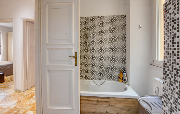 Appartamento - Rapallo , Italia - ILL646 701