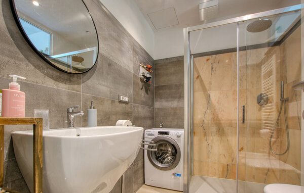 Apartamento - Recco , Italia - ILL771 701