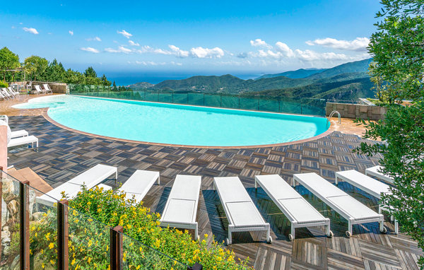 Apartment - Magliolo , Italy - ILP250 1