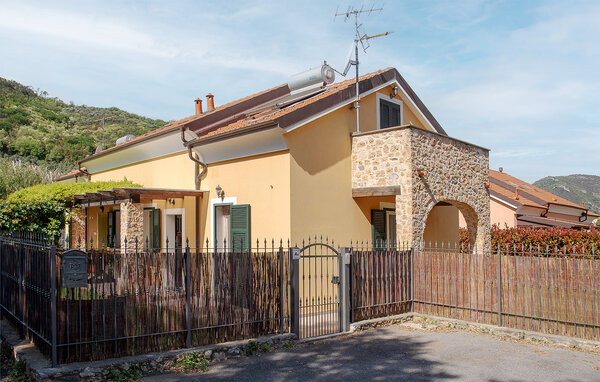 Feriehus - Cisano sul Neva , Italia - ILP308 1