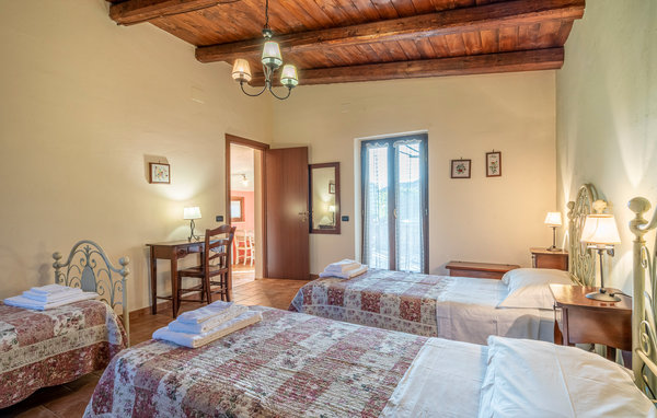 Vakantiehuis - Montefiore dell'Aso , Italië - IMK296 605