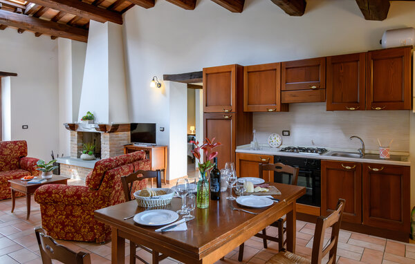 Apartment - Sant'Angelo in Vado , Italy - IMM043 6
