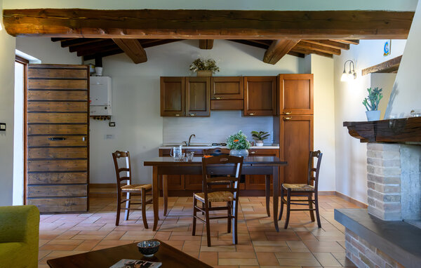 Appartement - Sant'Angelo in Vado , Italië - IMM044 401