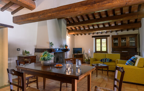 Appartement - Sant'Angelo in Vado , Italië - IMM044 301