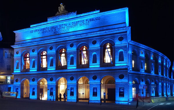 Domy wakacyjne - Macerata , Wlochy - IMM051 901