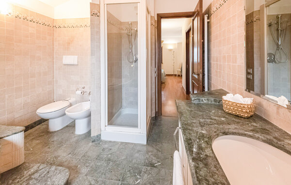 Feriehus - Macerata , Italia - IMM051 701