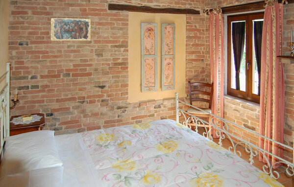 Domy wakacyjne - Sarnano , Wlochy - IMM060 601