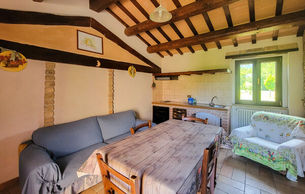 Domy wakacyjne - Sarnano , Wlochy - IMM060 3