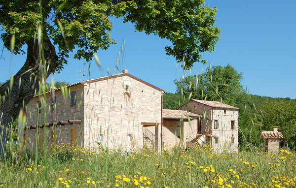 Domy wakacyjne - Sarnano , Wlochy - IMM060 5