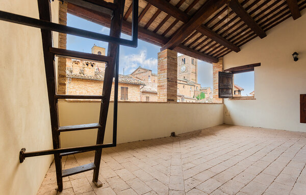 Domy wakacyjne - SARNANO , Wlochy - IMM061 2