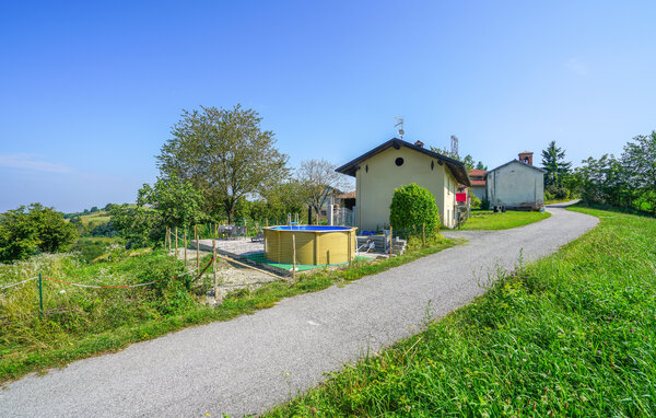 Semesterhus - Murazzano , Italien - IPL010 801