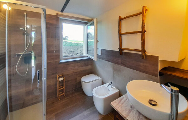 Semesterhus - Murazzano , Italien - IPL010 701