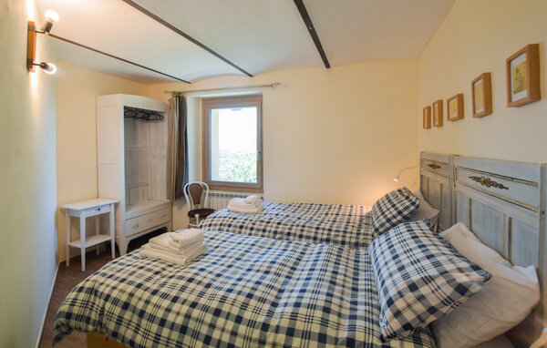 Semesterhus - Murazzano , Italien - IPL010 603