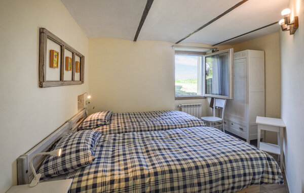 Semesterhus - Murazzano , Italien - IPL010 606