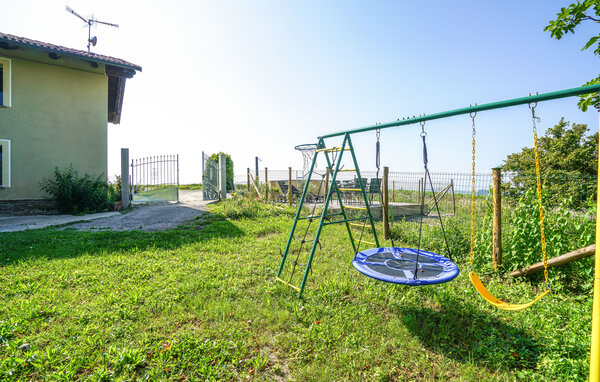 Semesterhus - Murazzano , Italien - IPL010 102