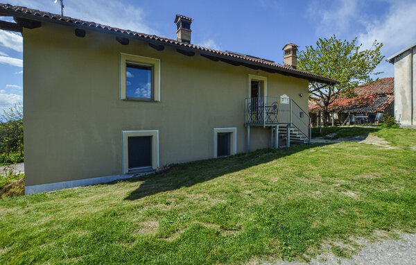 Semesterhus - Murazzano , Italien - IPL010 103