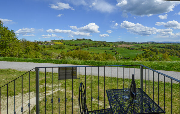 Semesterhus - Murazzano , Italien - IPL010 105