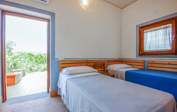Feriehus - Roma , Italia - IRO017 604