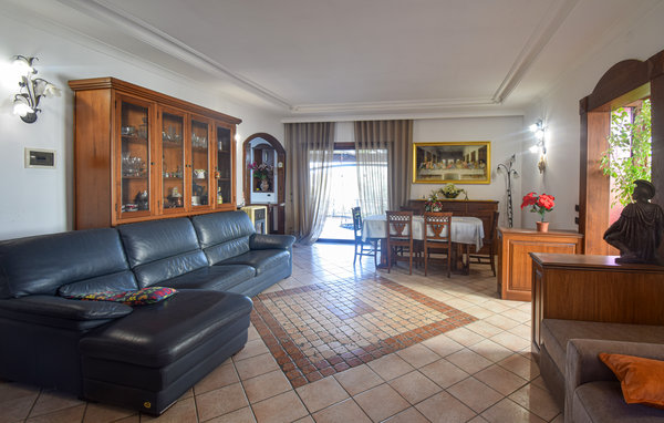 Apartamento - Palestrina , Italia - IRU001 303
