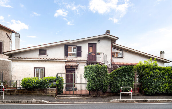 Apartment - Castelnuovo di Porto , Italy - IRU003 1