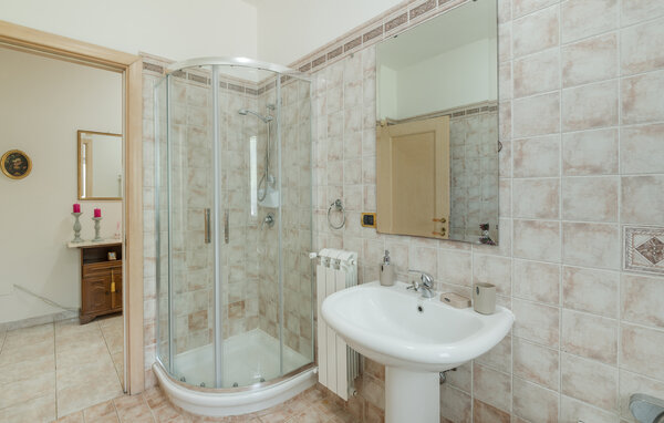 Holiday Home - Cassino , Italy - IRU006 703