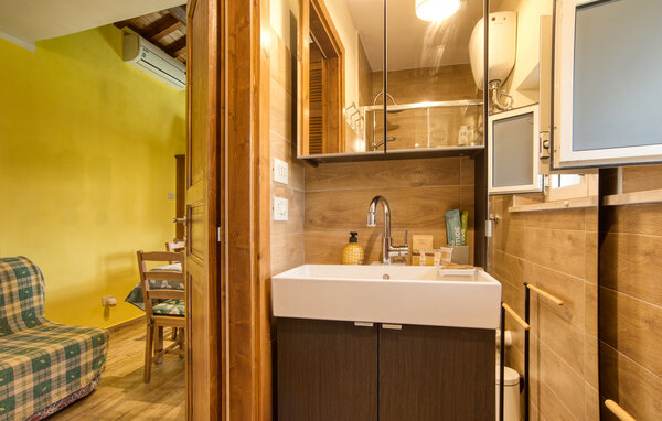 Holiday Home - Montefiascone , Italy - IRU015 701