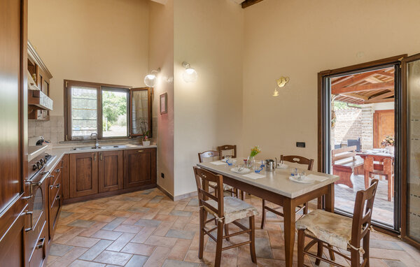 Holiday Home - Lago di Vico , Italy - IRU022 401