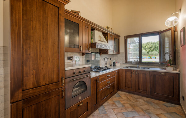 Holiday Home - Lago di Vico , Italy - IRU022 402