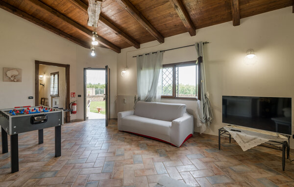Holiday Home - Lago di Vico , Italy - IRU022 304