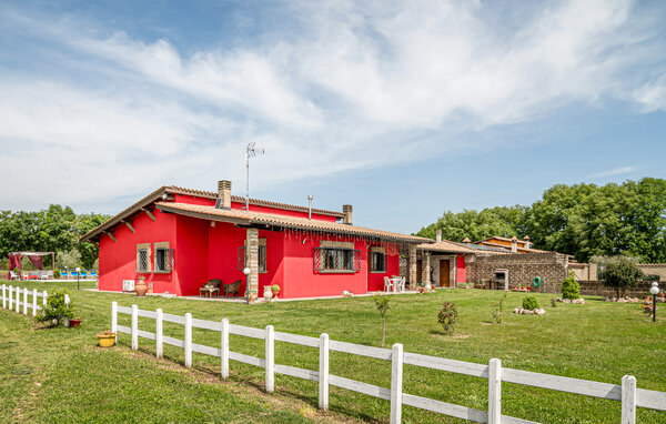 Holiday Home - Lago di Vico , Italy - IRU022 81