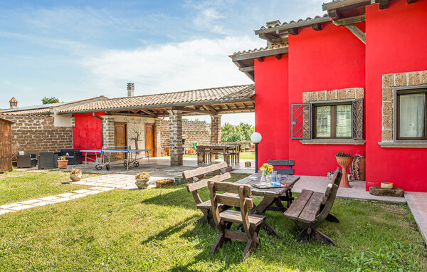 Holiday Home - Lago di Vico , Italy - IRU022 2