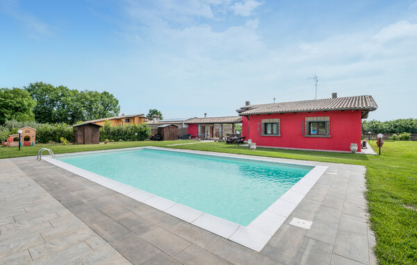 Holiday Home - Lago di Vico , Italy - IRU022 12