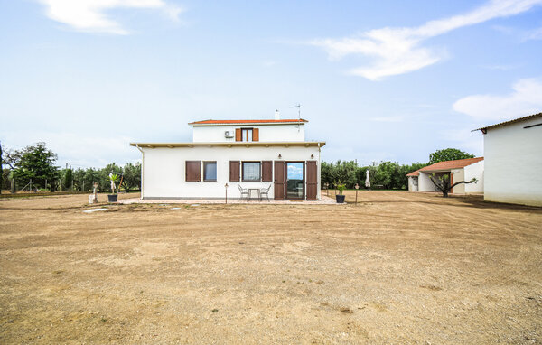 Apartment - Montalto di Castro , Italy - IRU030 1