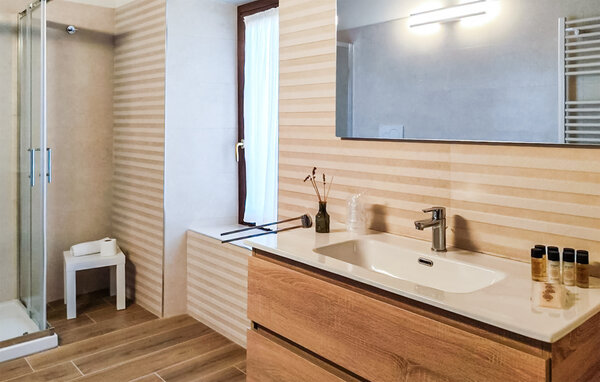 Appartamento - Civita di Bagnoregio , Italia - IRU034 701