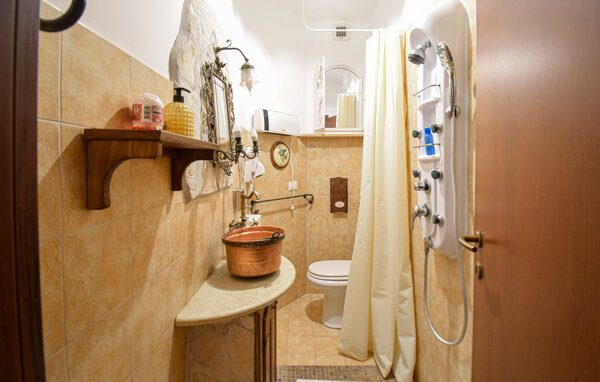 Appartamento - Monteleone Sabino , Italia - IRU036 705