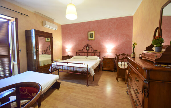 Appartamento - Monteleone Sabino , Italia - IRU036 604