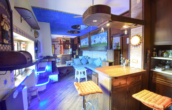 Appartement - Micigliano , Italië - IRU037 2