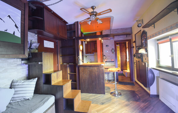 Appartement - Micigliano , Italië - IRU037 3