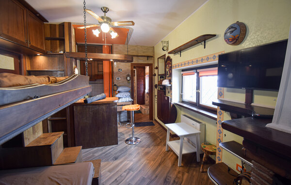 Appartement - Micigliano , Italië - IRU037 5