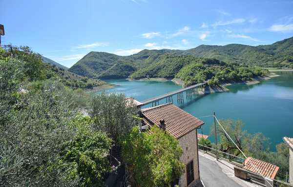 Appartement - Castel di Tora , Italie - IRU042 202