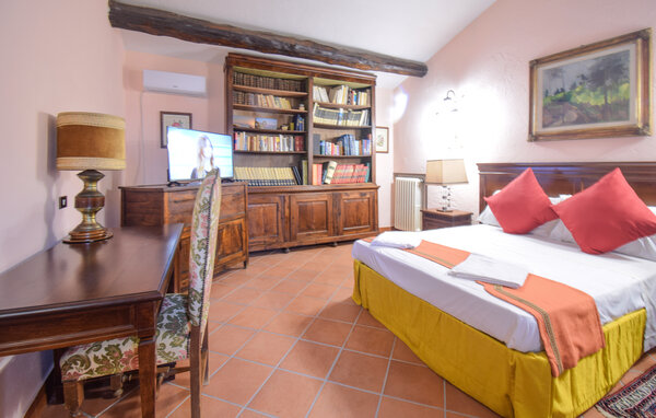 Feriehuse - Sutri , Italien - IRU043 601