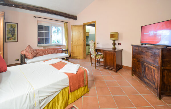 Feriehuse - Sutri , Italien - IRU043 602